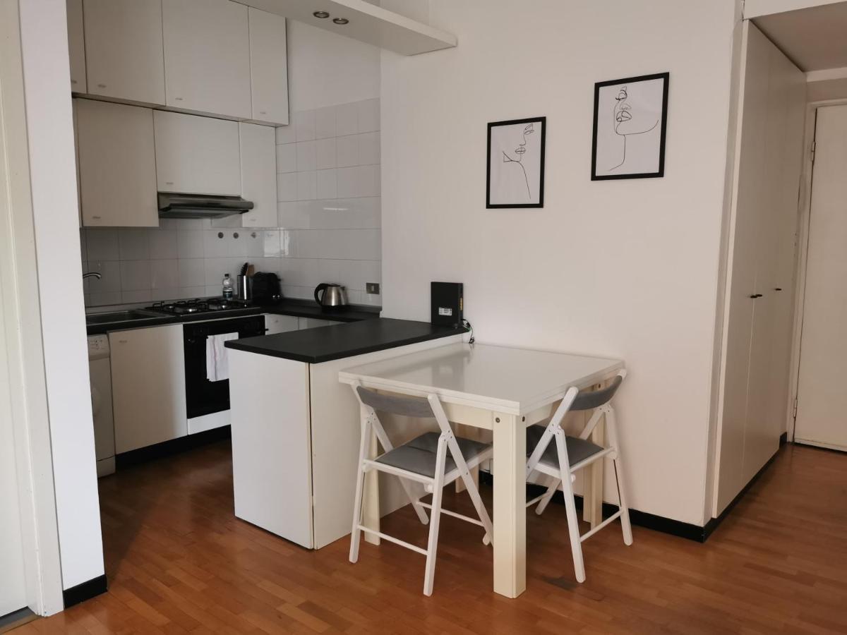 Miro House Apartment Милано Екстериор снимка